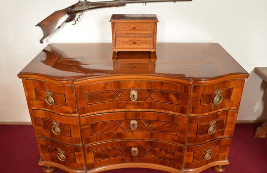 Nechte si vyrobit nábytek jako ze zámku