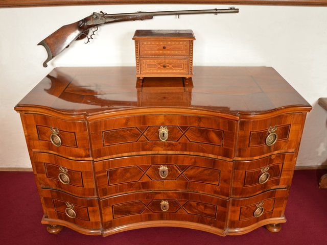 Nechte si vyrobit nábytek jako ze zámku